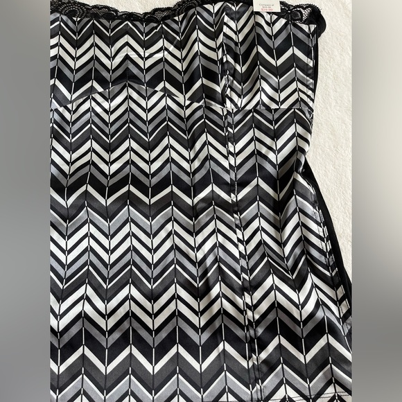 Nwt 2 Ann Taylor camisoles tailored green and black / white sz large - Picture 8 of 13